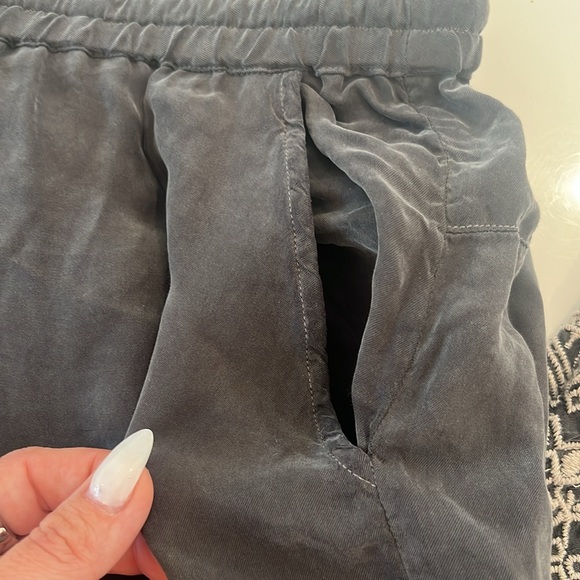 Johnny Was Embroidered Pants 👖 - Picture 2 of 10